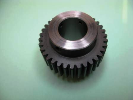 //www.cncmillingcncturning.co.uk/wp-content/uploads/2016/07/hardened-gear-mh7-precision-engineering-brighouse.jpg